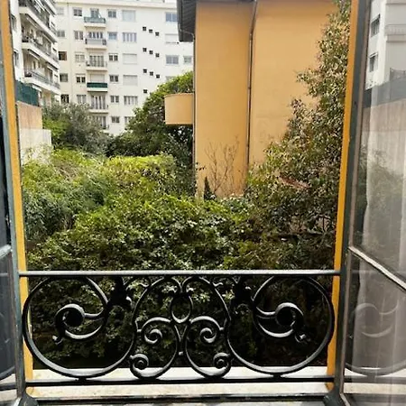 אכסניה Alpazur *